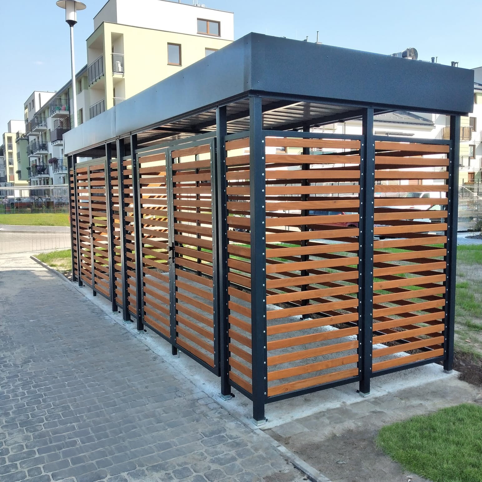 24c05b6e-e787-45ce-adc8-a08542aecd31 Wiaty śmietnikowe